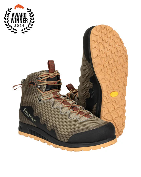 SALE - M's Flyweight® Access Wading Boot - Vibram Sole